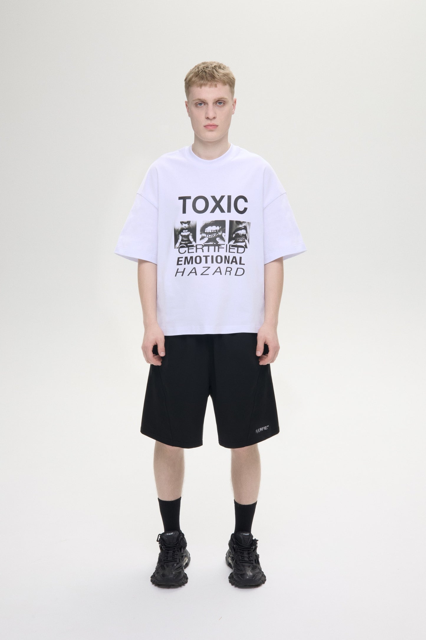 Футболка Toxic White