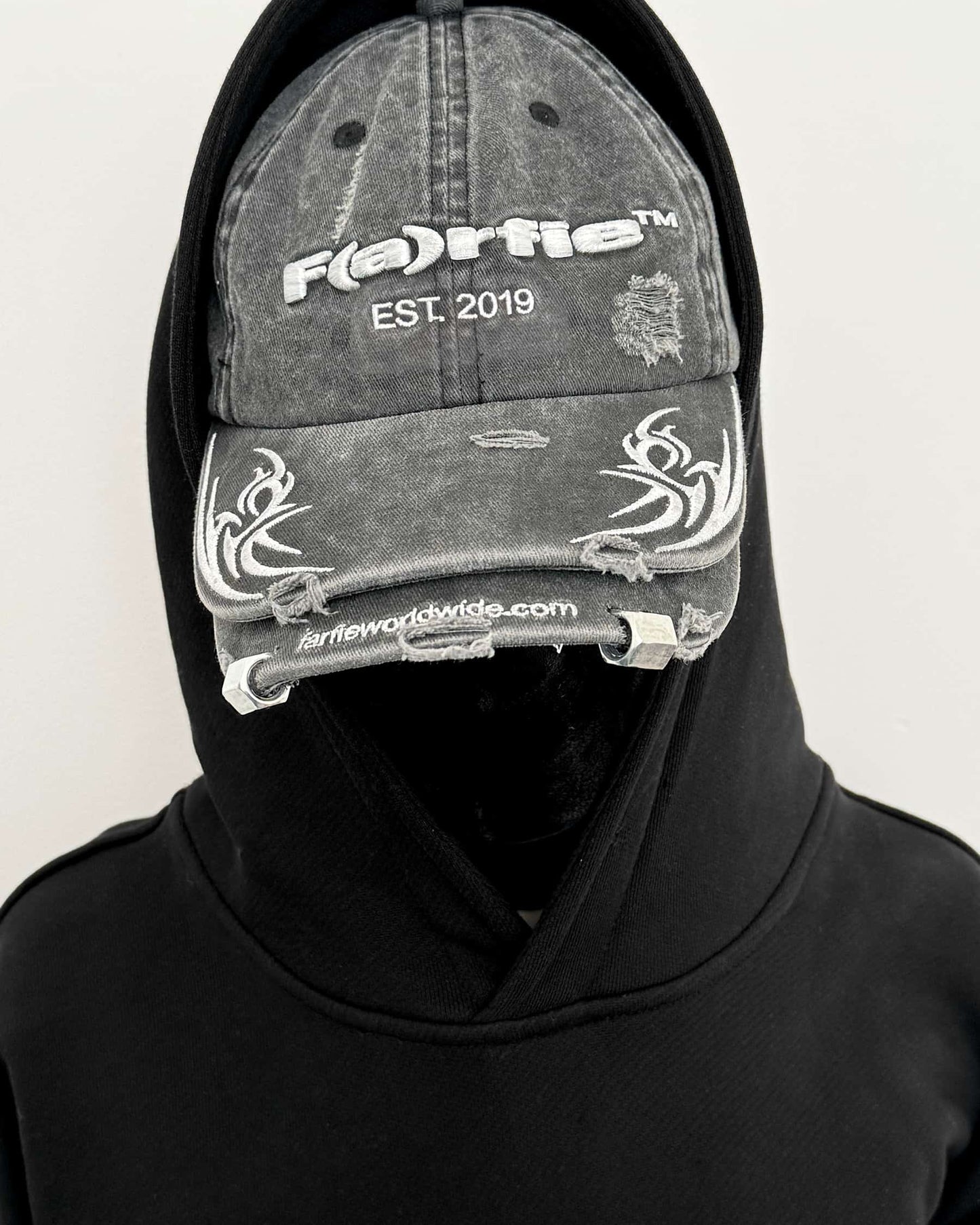 Farfie est.2019
