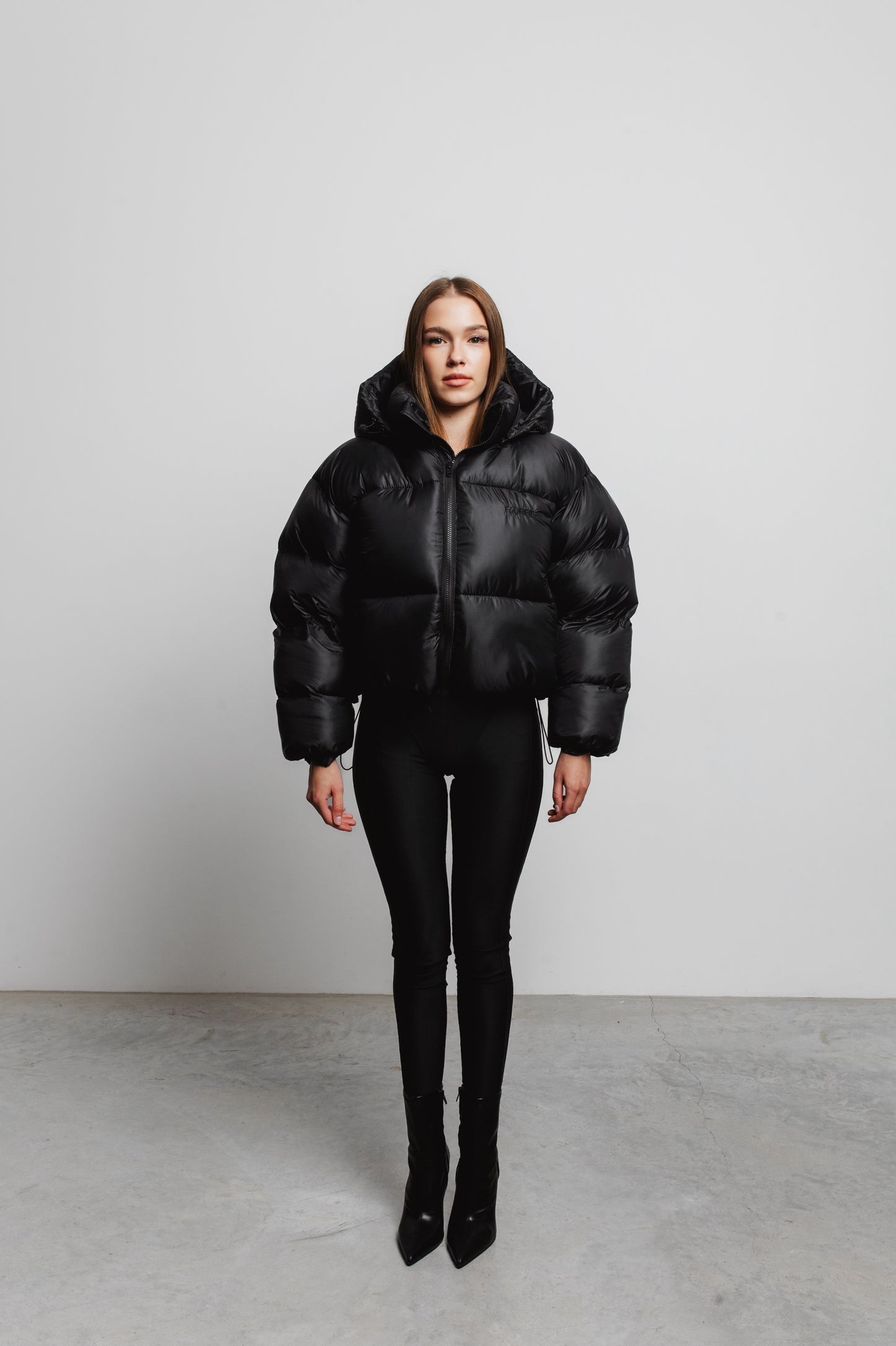 Пуховик Farfie Crop Black Logo 2.0